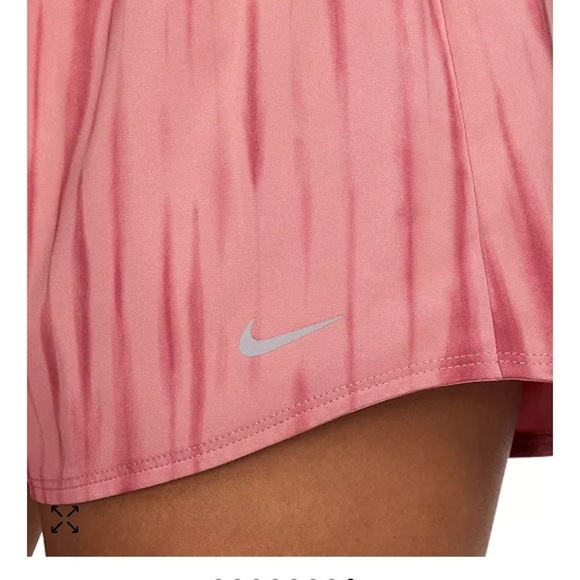 Nike Women's NEW W Tags One Dri-FIT High-Waist Brief-Lined Printed Shorts -Large - Picture 6 of 9